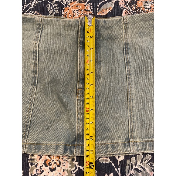 New PRETTYLITTLETHING Petite Vintage Bleach Wash Denim Micro Mini Skirt Size 4 - Picture 10 of 10